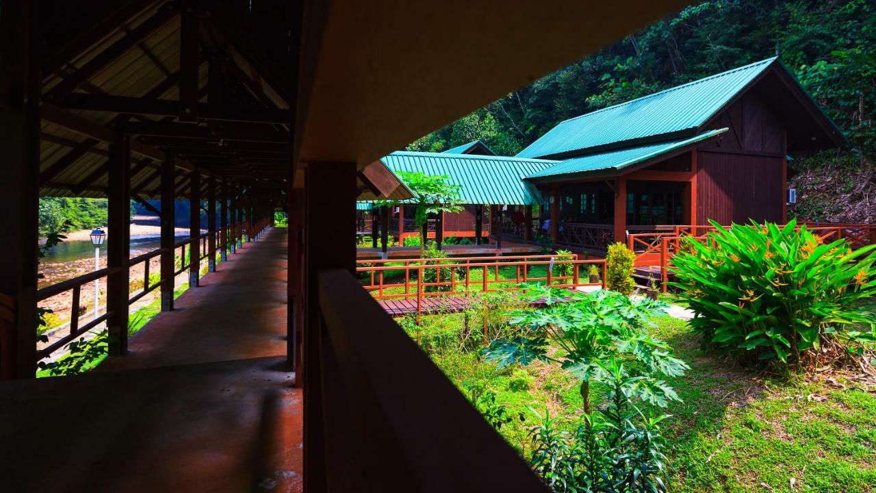 Ulu Ulu Resort Batang Duri Esterno foto