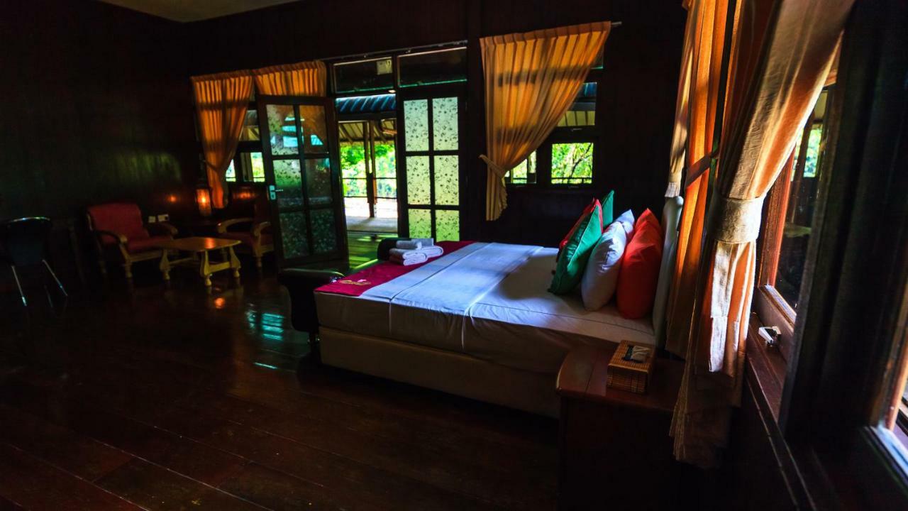 Ulu Ulu Resort Batang Duri Esterno foto